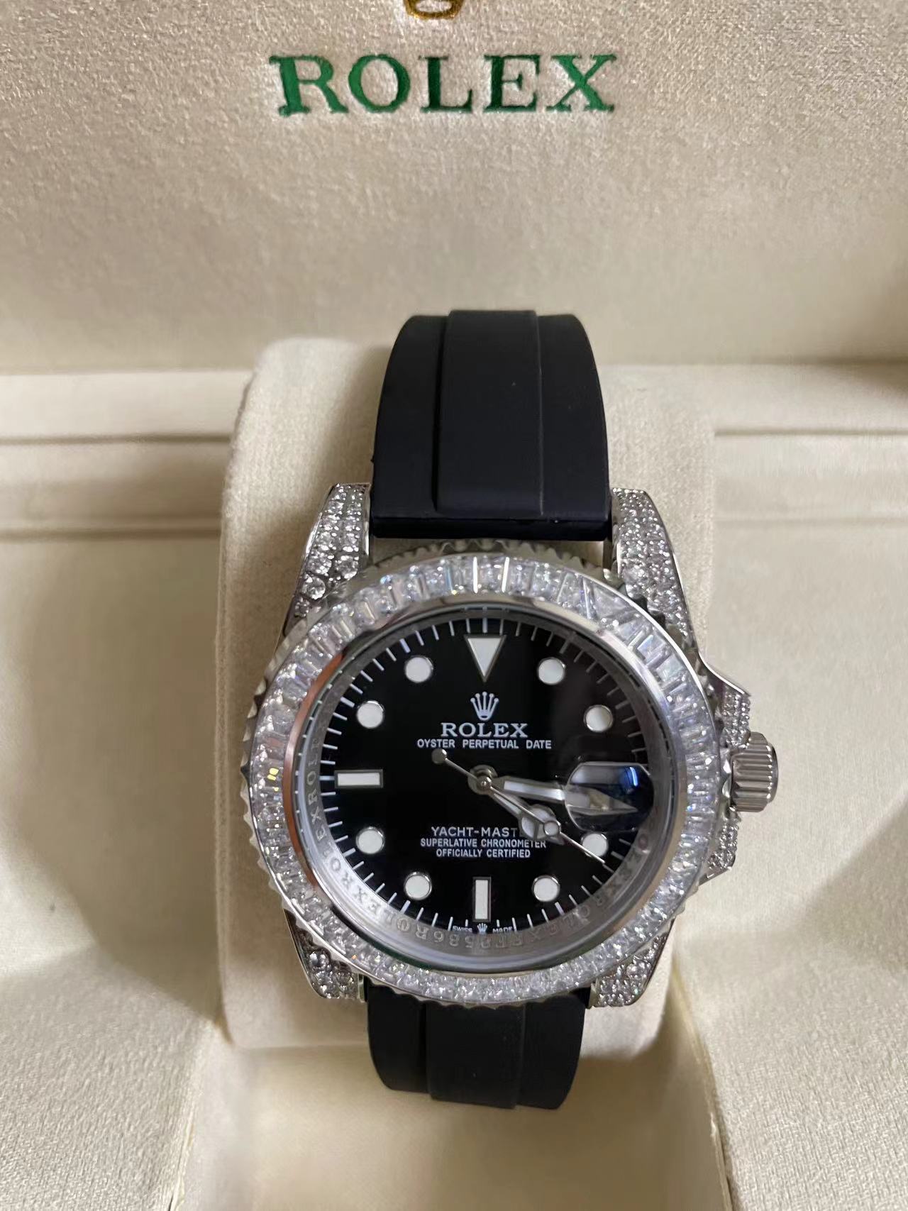 R*l*x watches-171